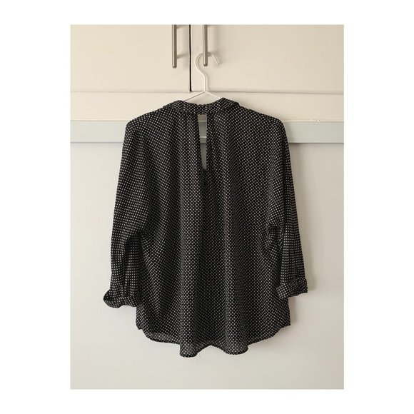 ZARA Basic polka dot button down blouse, Size Extra Small - Picture 2 of 3